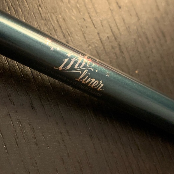 Kat Van D Ink Liner - Picture 1 of 2